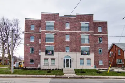 34 Brock Street 202, Woodstock, On N4s 3b5