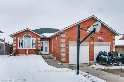 103 Sioux Crescent, Woodstock, On N4t 1e9
