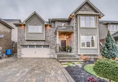 684 Normandy Drive, Woodstock, On N4t 0c5