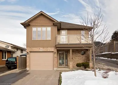 151 Norwich Avenue, Woodstock, On N4s 3v5