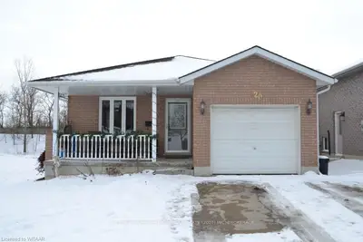120 Tom Black Boulevard, Woodstock, On N4s 8z1
