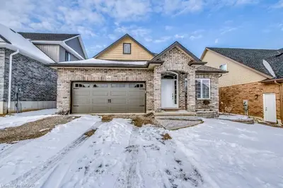 494 Alan Crescent, Woodstock, On N4s 0a1