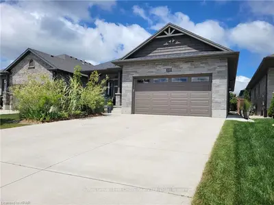 Detached in Stratford