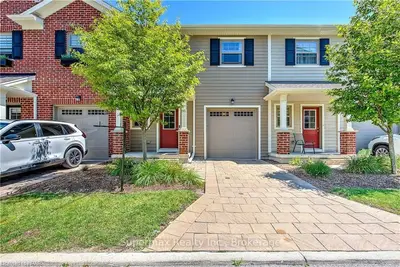 Condo Townhouse in London South