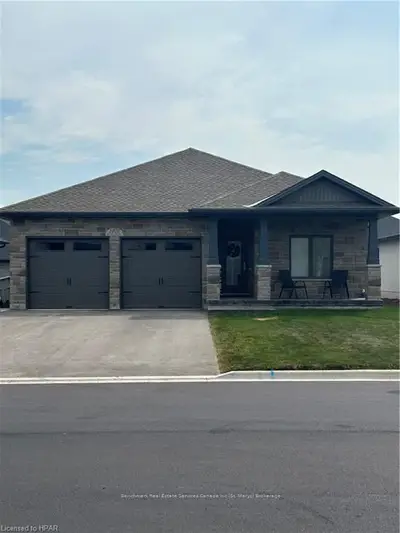 1070 Evans Street W, North Perth, On N4w 0j9