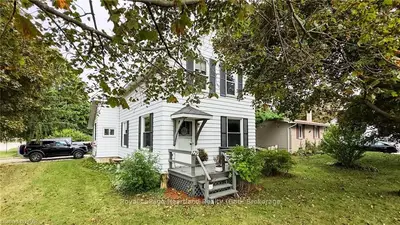 Detached in Goderich