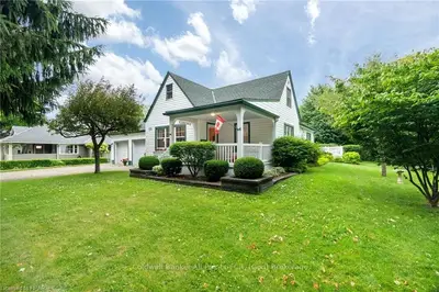 Detached in Goderich