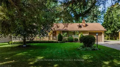 140 Raglan Street, Central Huron, On N0m 1l0