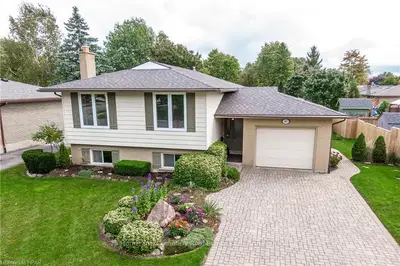 Detached in Stratford