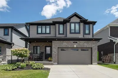 Detached in Stratford
