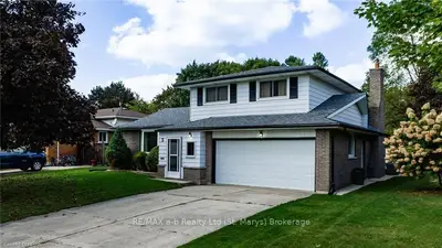 Detached in St. Marys