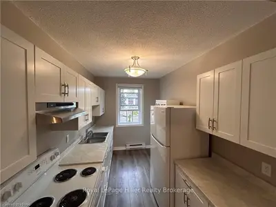 256 Huron Road Street 5, Perth South, On N0k 1n0