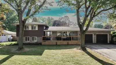 Detached in West Perth