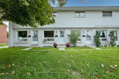 Condo Townhouse in London East
