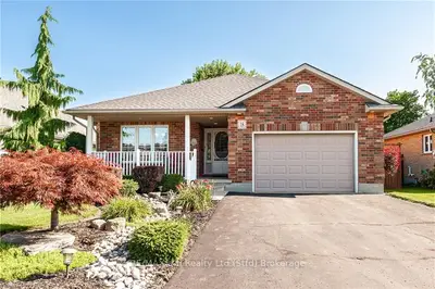 Detached in Stratford