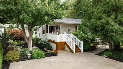 Detached in Cramahe
