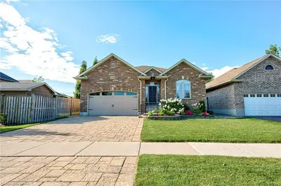 Detached in Stratford
