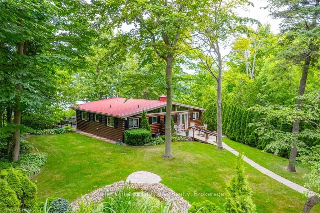 74395 SNOWDEN Crescent, Bluewater, ON N0M 1G0