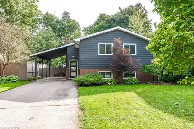 Detached in Stratford