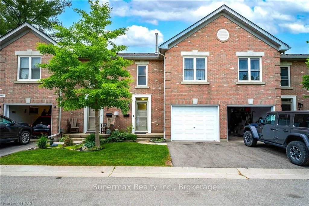 Condo Townhouse in Woodstock
