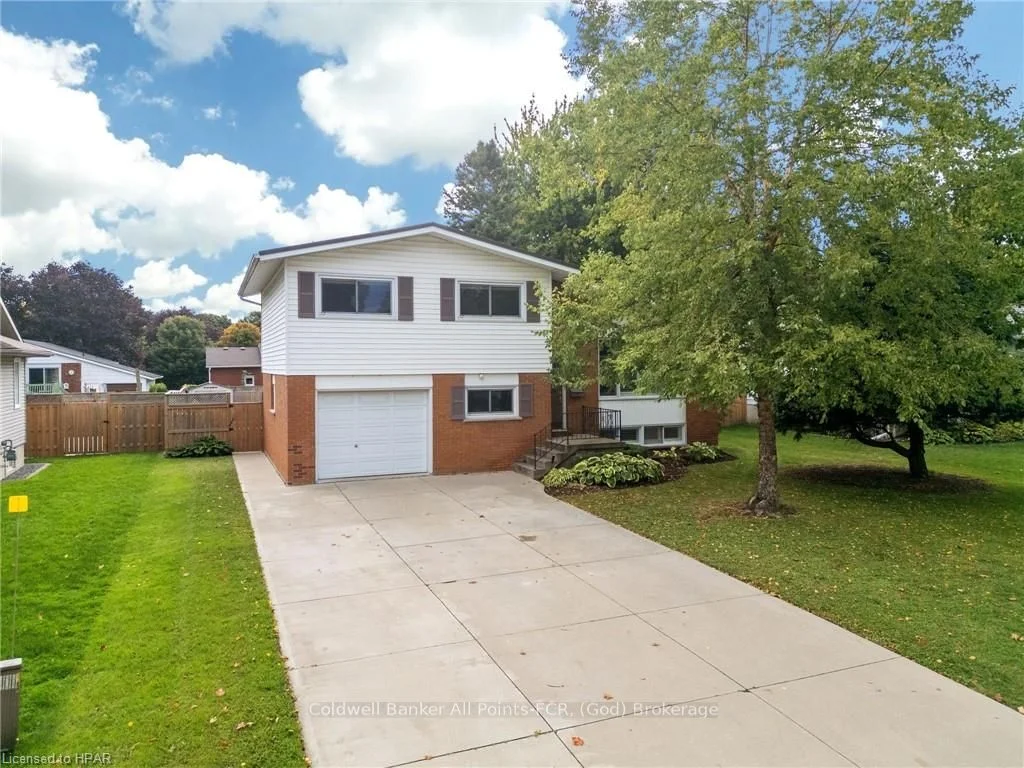 Detached in Goderich
