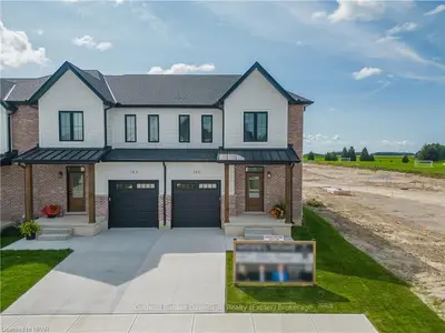 147 Scotts Drive 51, Lucan Biddulph, On N0m 2j0