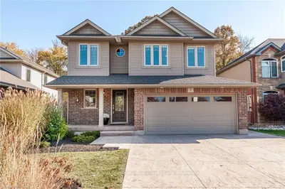 Detached in Stratford