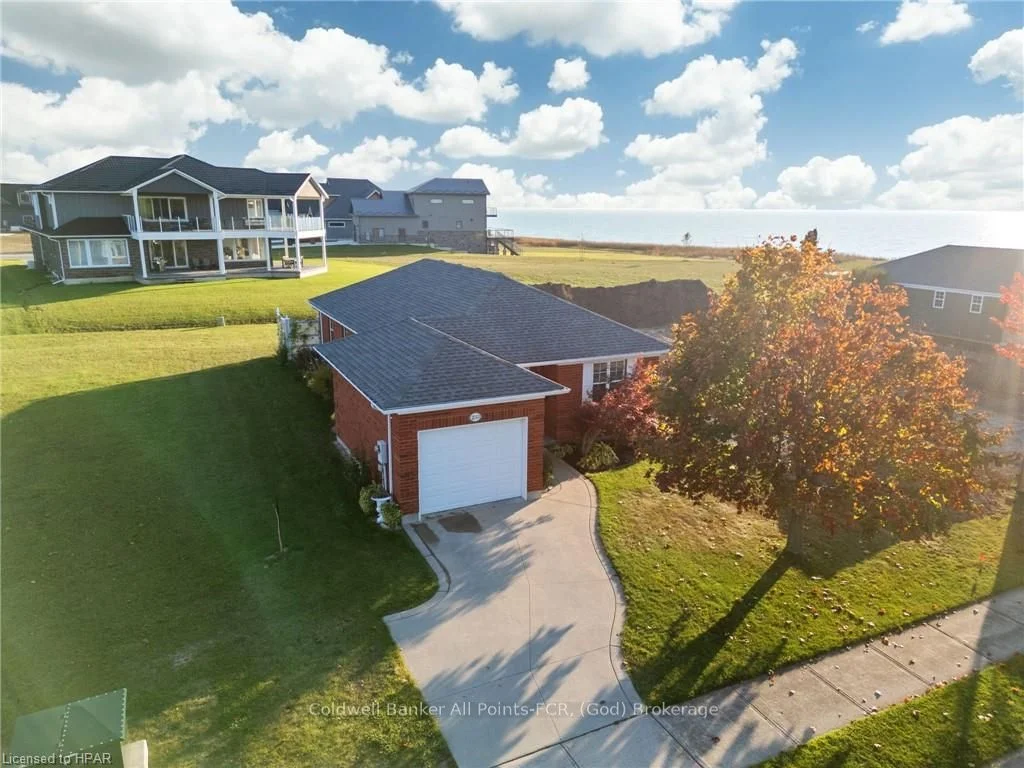 Detached in Goderich