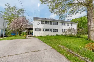 104 St. Lawrence Avenue, South Huron, On N0m 1y0