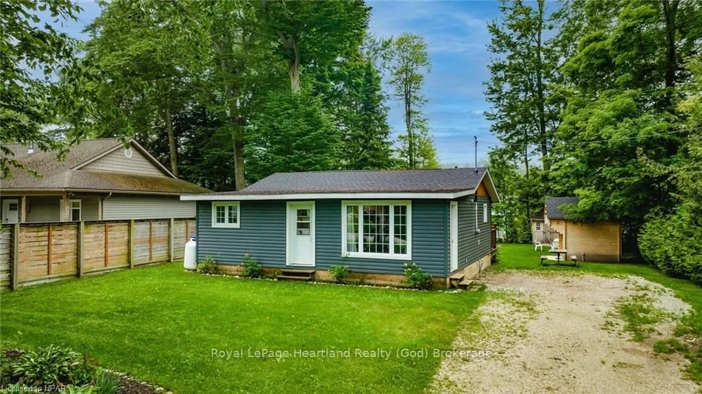 Detached in Huron-Kinloss