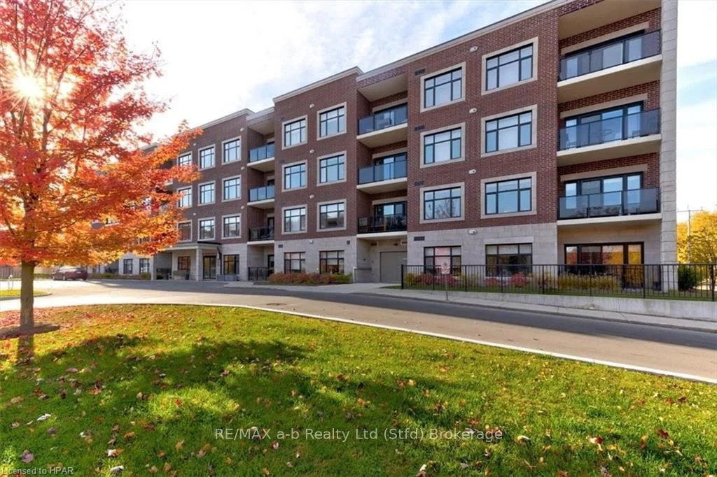 235 John Street North Street 201, Stratford, On N5a 0h9