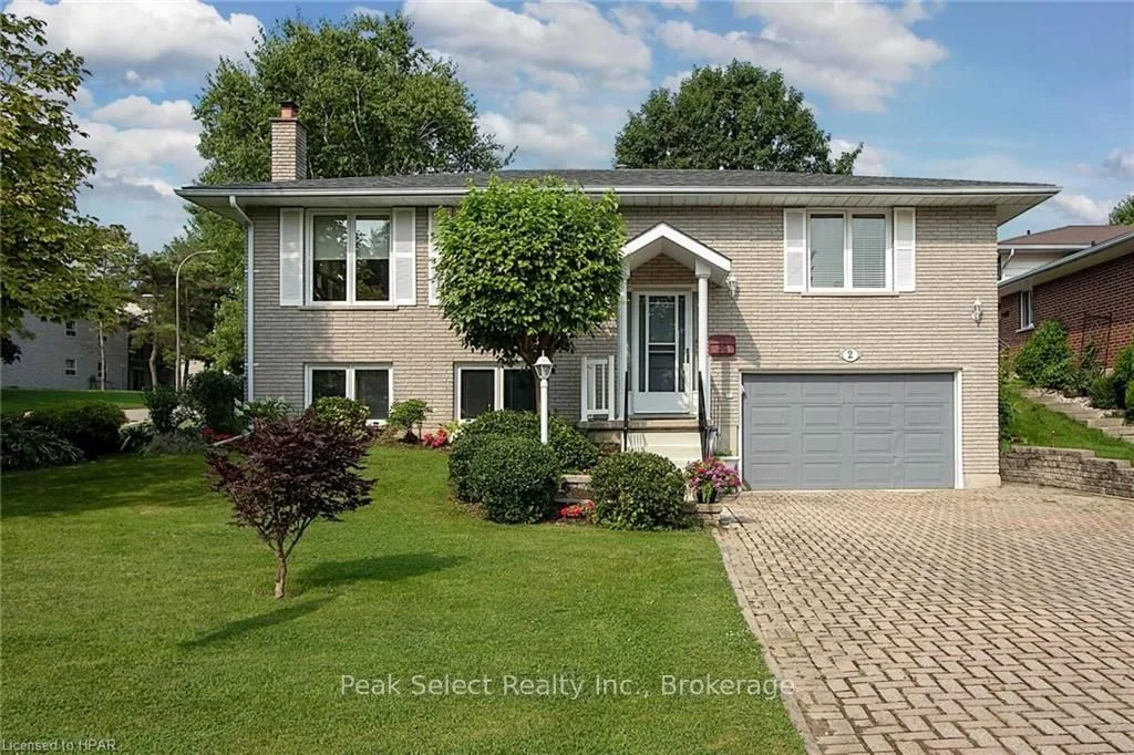 Detached in St. Marys