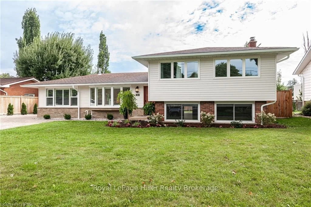 323 Hibernia Street, Stratford, On N5a 5v9