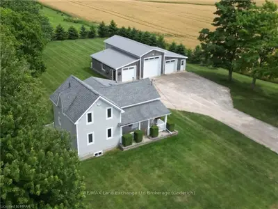 4 Huron Street, Huron-kinloss, On N0g 2r0