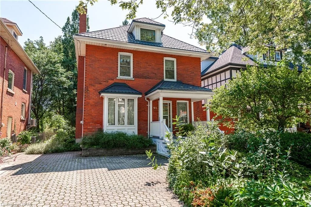 91 John Street N, Stratford, On N5a 6k8