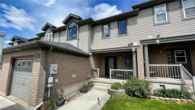 Att/Row/Townhouse in Cambridge
