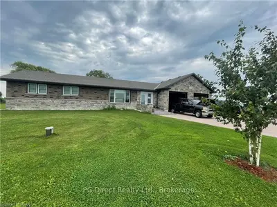 Detached in Norfolk County