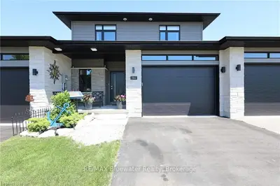 584 Albert Street, South Huron, On N0m 1s1