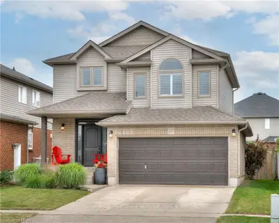 Detached in Wilmot