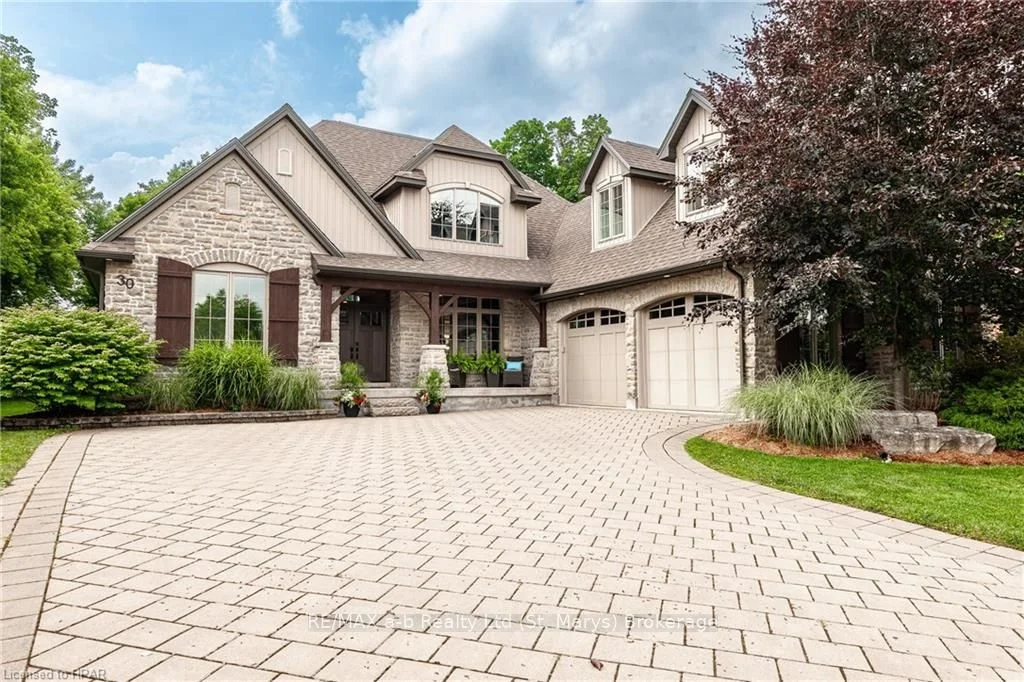 Detached in St. Marys