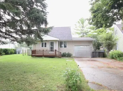 Detached in Huron East