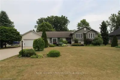 9857 Leonard Street, Lambton Shores, On N0m 1t0