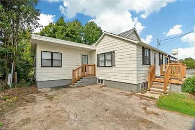 82 London Road, Bluewater, On N0m 1x0