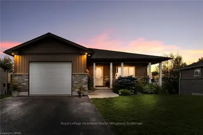 117 TUFFY MACDOUGALL Court, Minto, ON N0G 1Z0