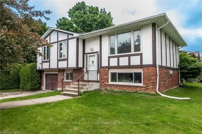 50 Sparling Crescent, St. Marys, On N4x 1a6