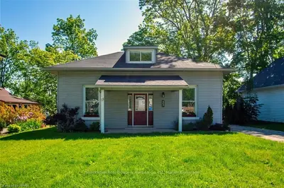 23 Ontario Street N, St. Marys, On N4x 1c1