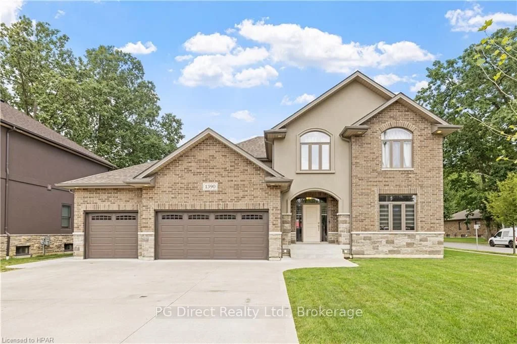 Detached in LaSalle