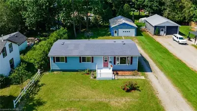 65 Daly Street, Huron East, On N0k 1w0