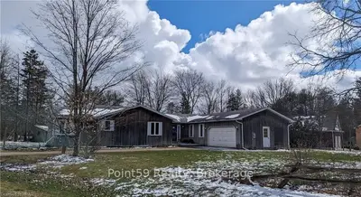 45 Wellington Street, North Middlesex, On N0m 1p0