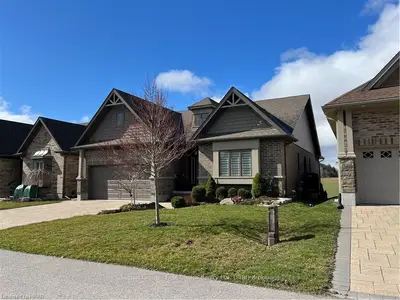 132 Kettle Lake Drive 21, Wilmot, On N3a 0c2